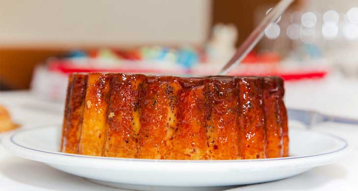 Coffee Panna Cotta with Crunchy Hazelnut Topping