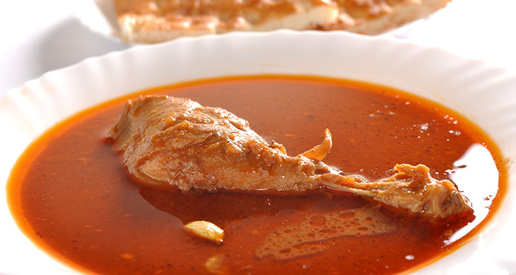 Chicken with Tomato Sauce Gravy