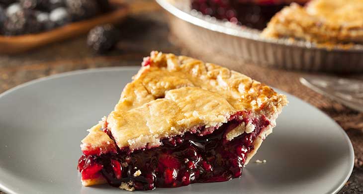 Strawberry Cream Pie with Strawberry Sauce