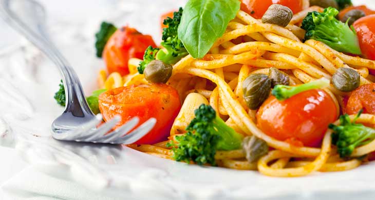 Spaghetti with Tomato and Bacon