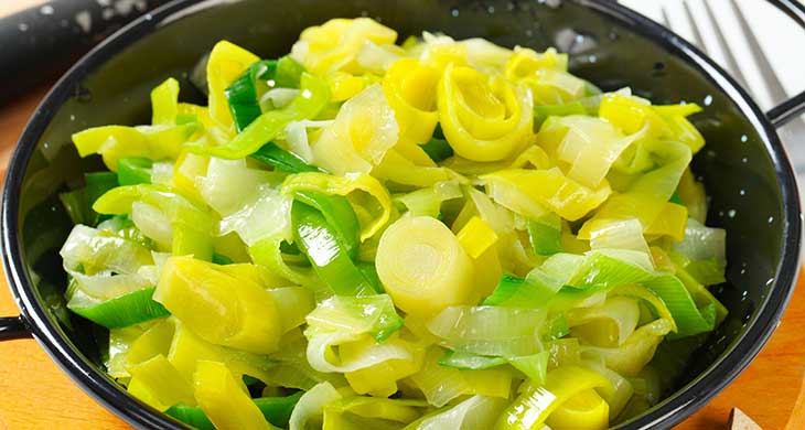 Leeks with Curry Dressing