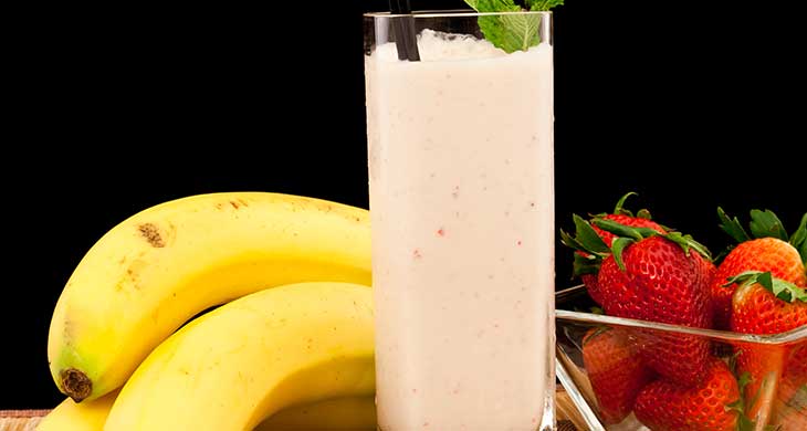 Banana and Strawberry Smoothie