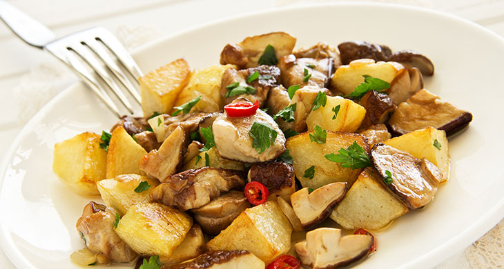 Roasted Potatoes and Mushrooms with Olives