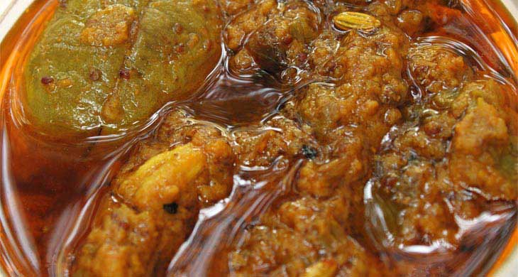 Stuffed Aubergines in Tamarind Juice