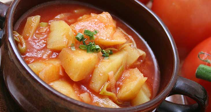 Potatoes in Tomato Sauce (1)