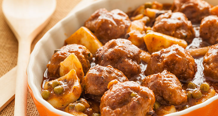 Balti Lamb with Peas and Potatoes