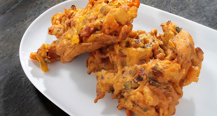 Onion Pakoda (Vengaya Pakoda)