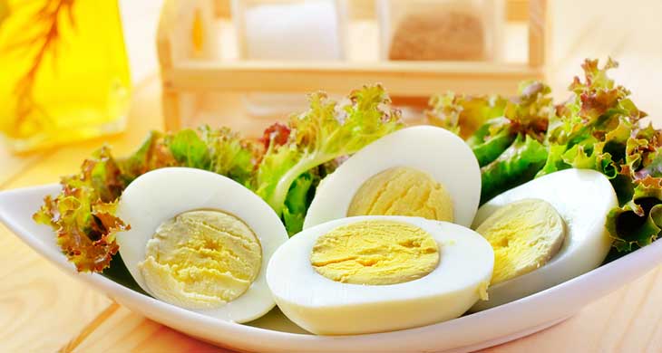 Boiled Eggs with Onion and Chilli