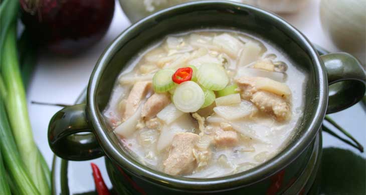 Chicken Soup with Cabbage and Mushrooms