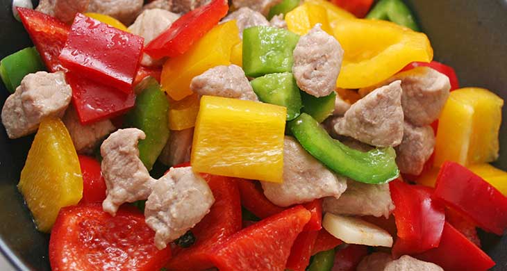 Chicken with Bell Peppers and Basil