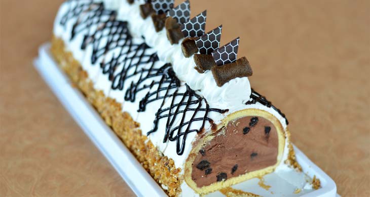 World's Longest Praline Ice Cream Cake