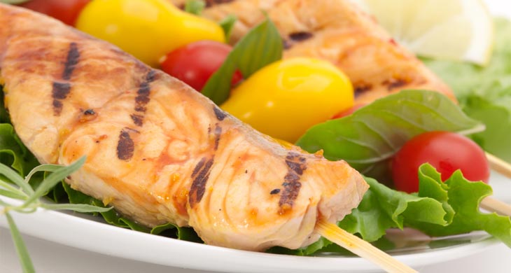 Skewers with Tomato Sauce