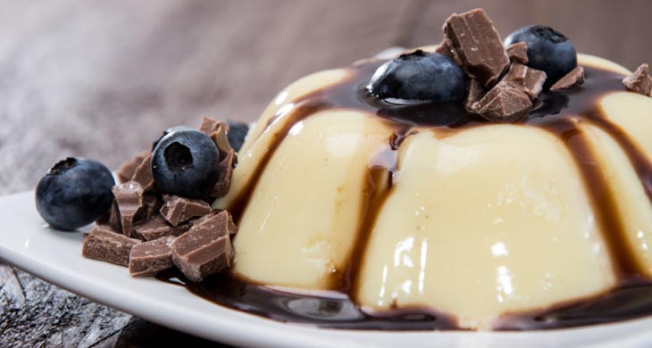 Vanilla Pudding with Chocolate